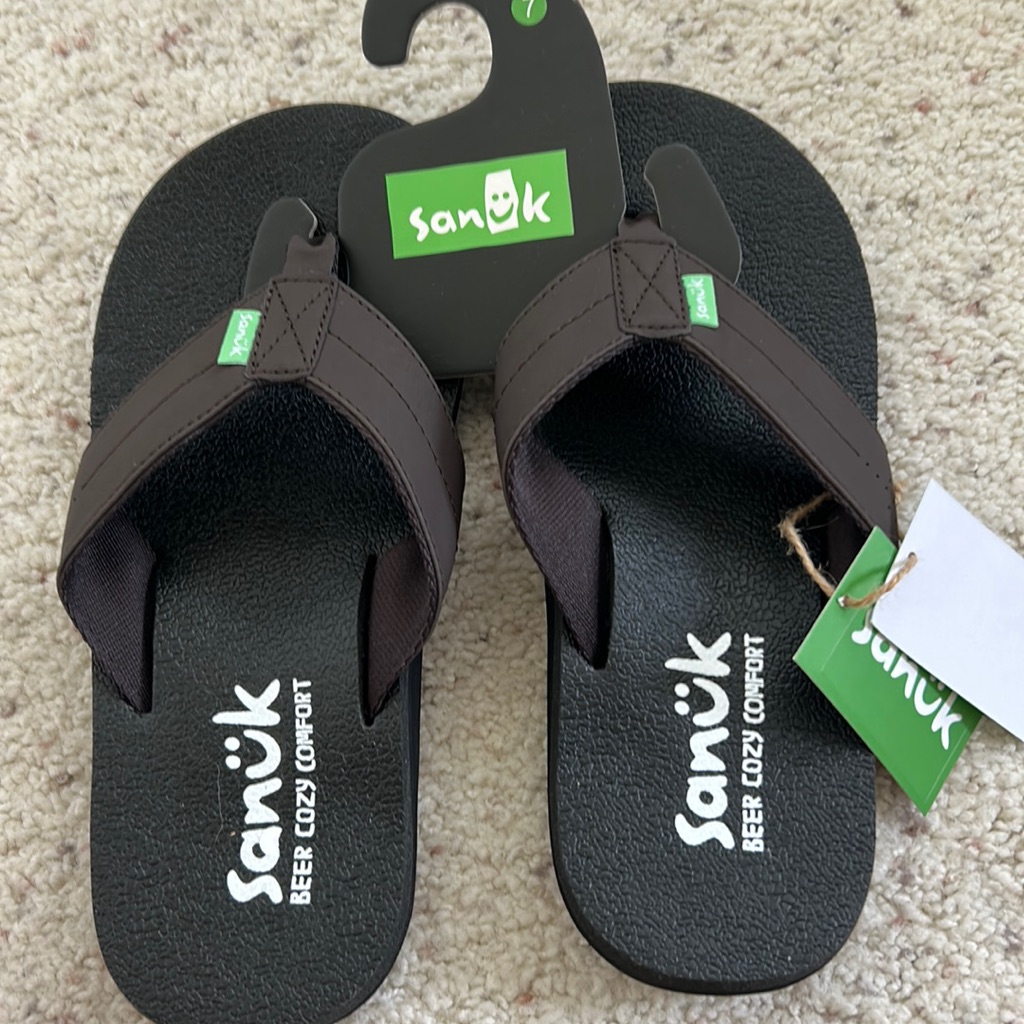 Brand New With Tags Men Flip Flop